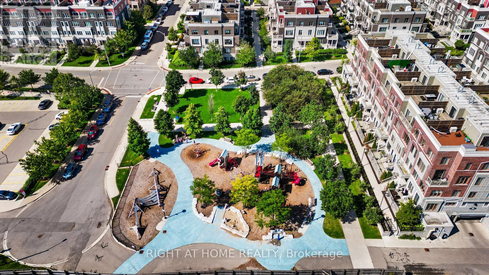 17 - 85 Eastwood Park Gardens, Toronto, Ontario M8W 0B9 - Photo 38 - W13751812