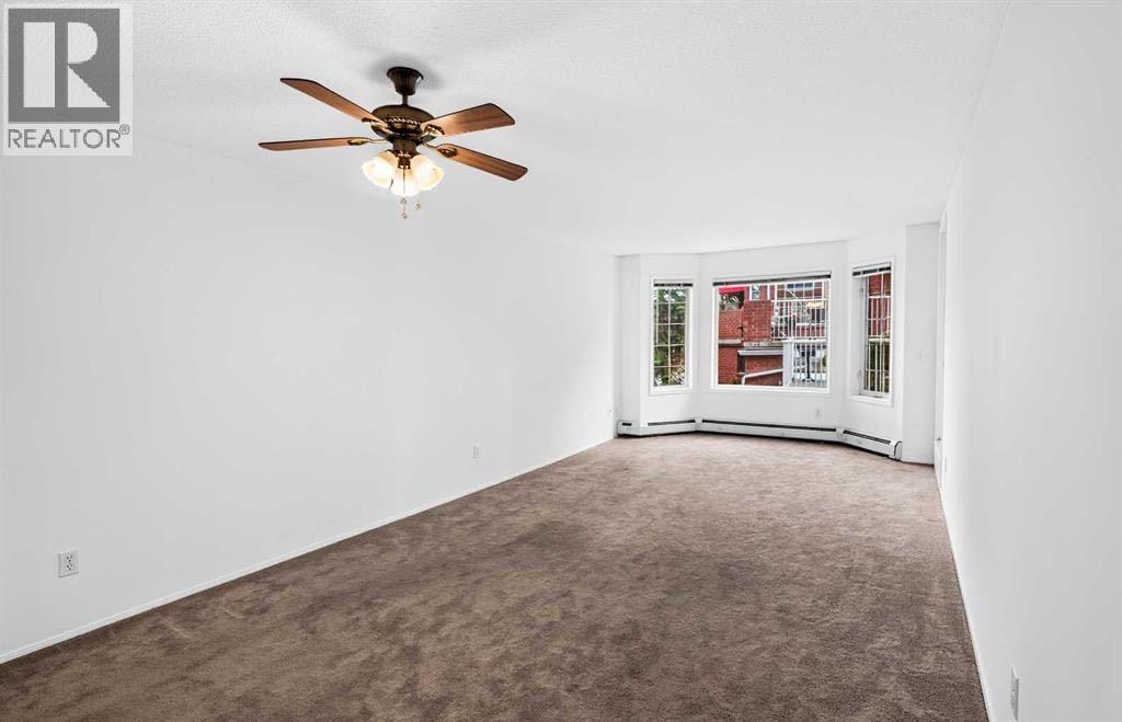 3205 Sienna Park Green SW, Calgary, Alberta  T3H 3N7 - Photo 3 - A2326103