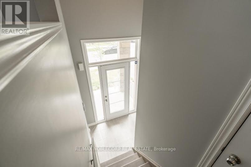 124 Allegranza Avenue, Vaughan, Ontario  L4H 4S3 - Photo 3 - N13761564
