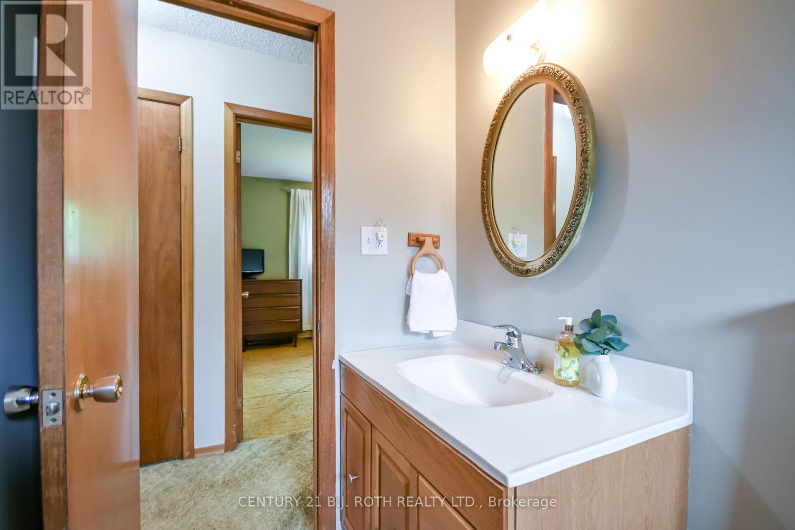 380 Mary Street, Orillia, Ontario L3V 3G3 - Photo 22 - S13761534