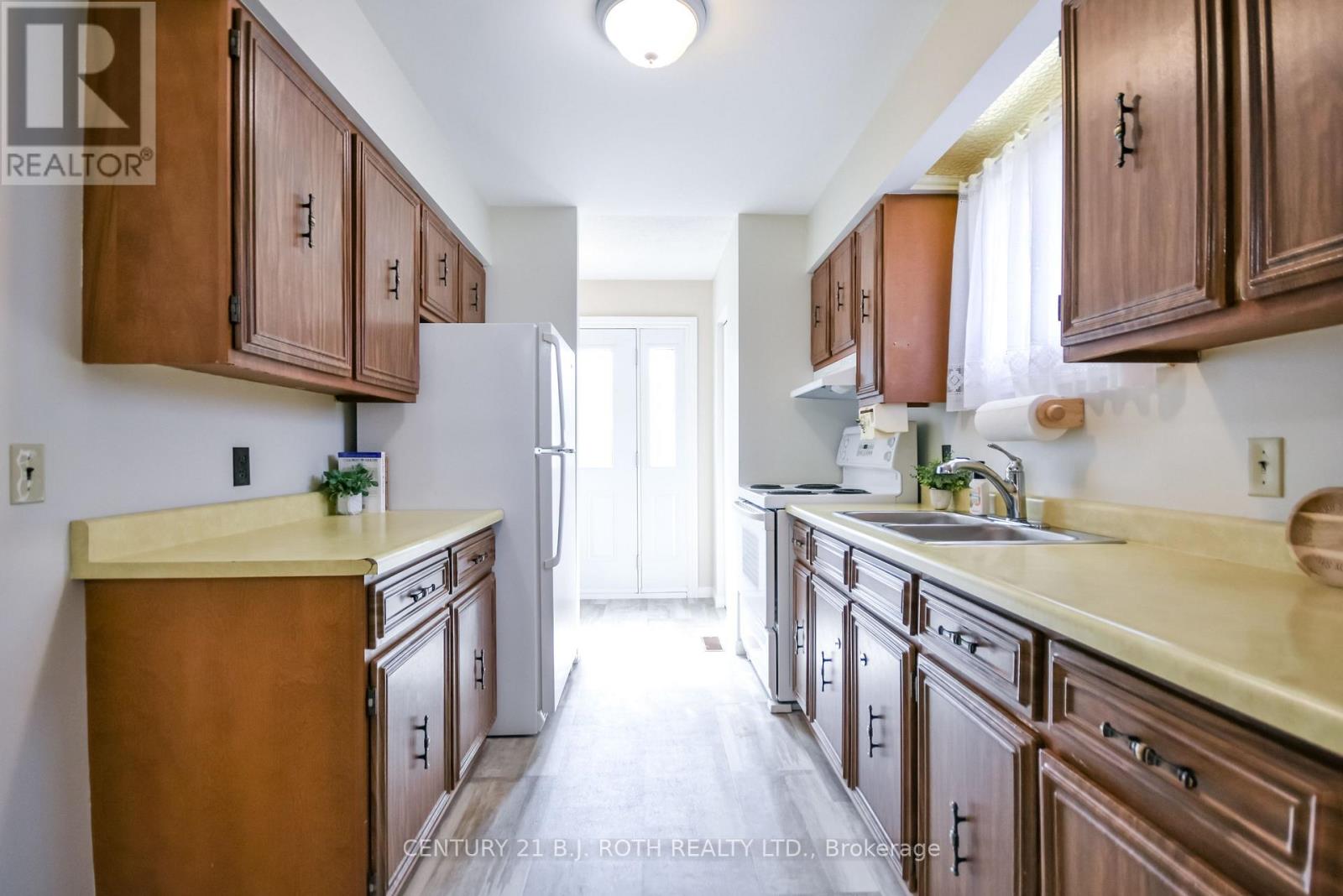 380 Mary Street, Orillia, Ontario L3V 3G3 - Photo 7 - S13761534