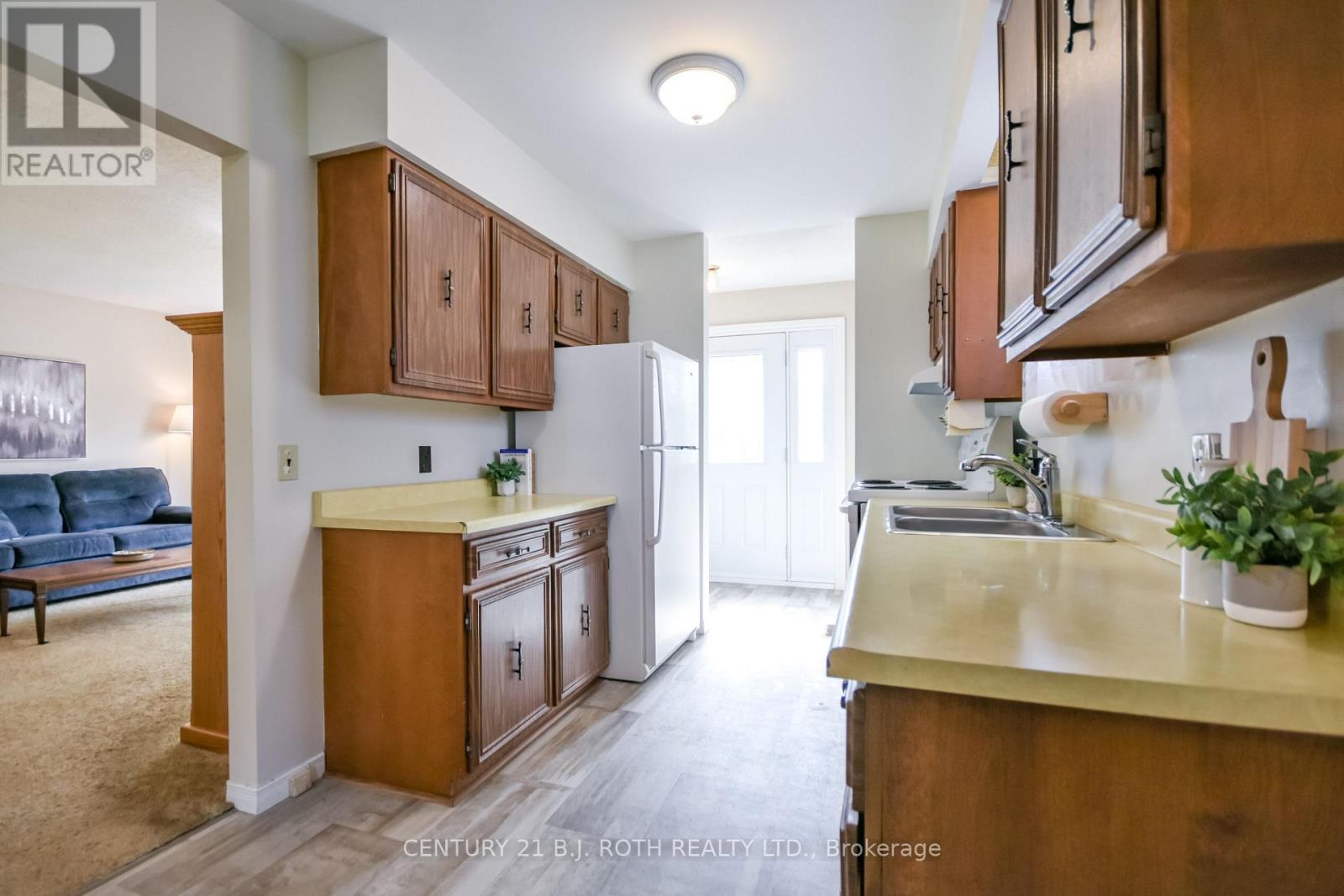380 Mary Street, Orillia, Ontario L3V 3G3 - Photo 9 - S13761534