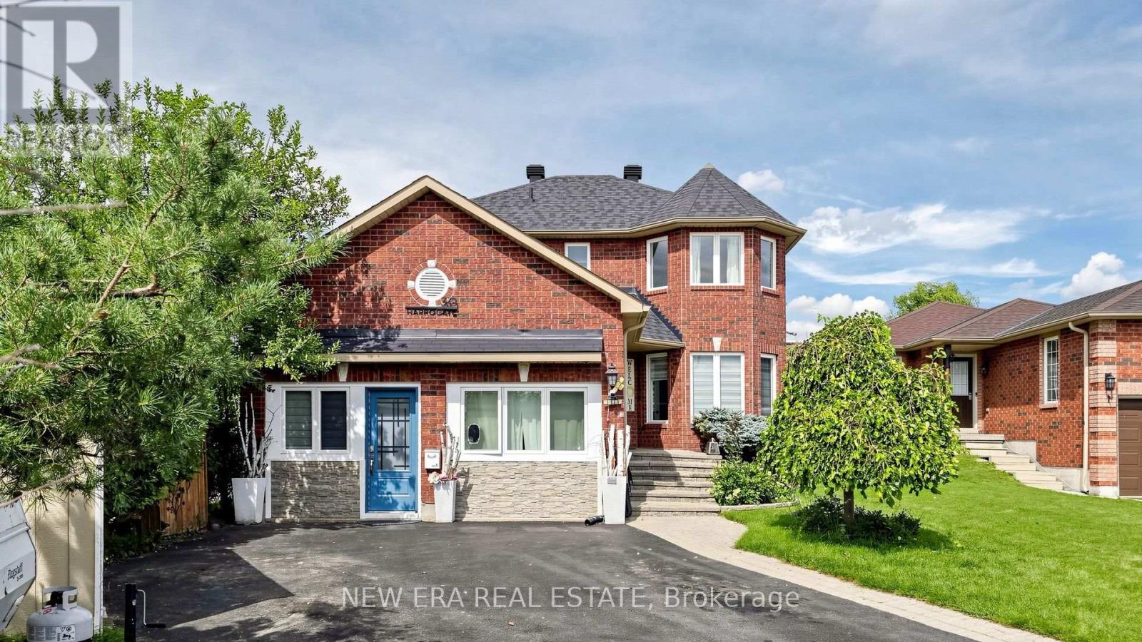30 Harrogate Court, Barrie (Georgian Drive), Ontario  L4M 0B9 - Photo 1 - S13761638