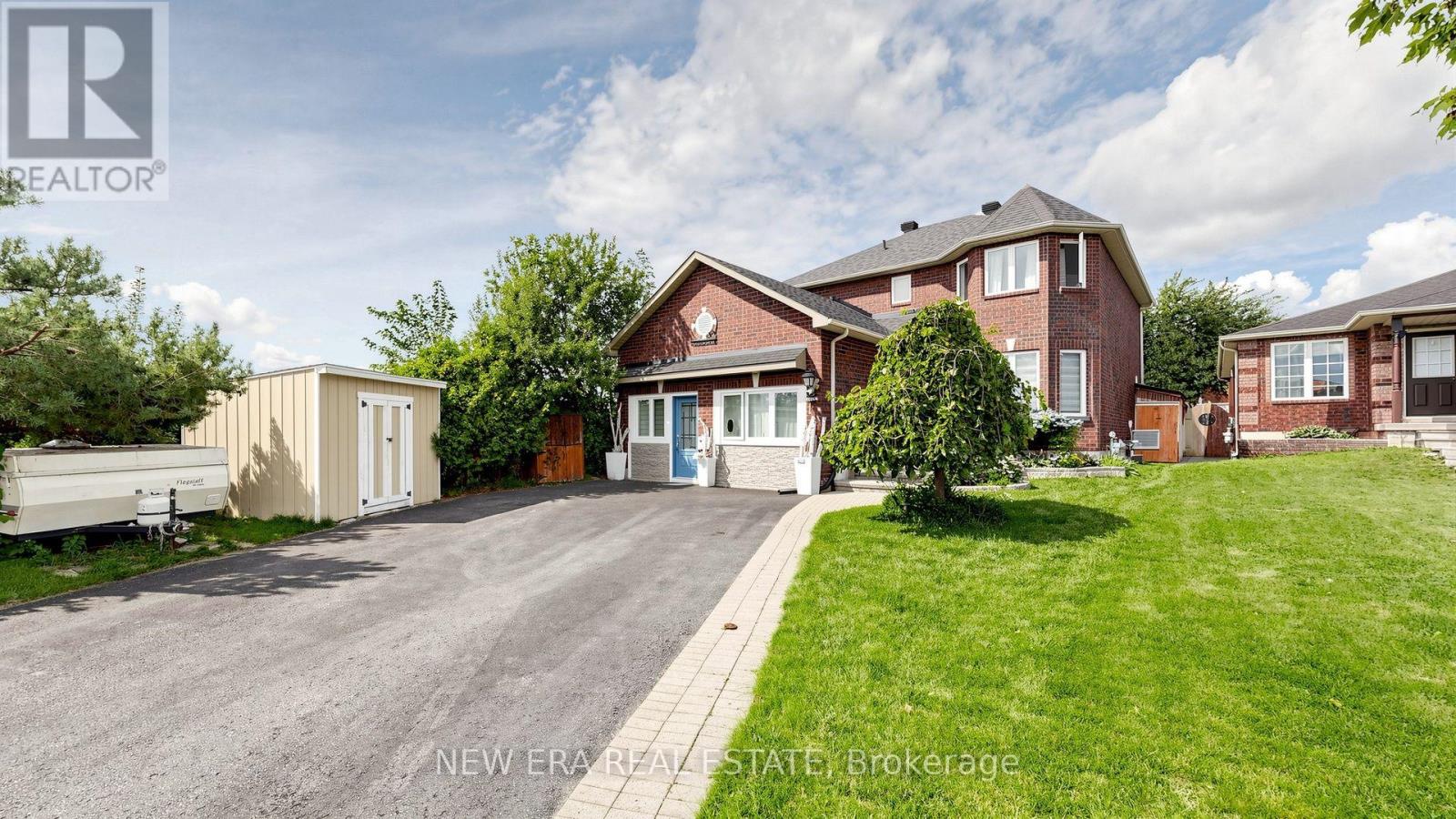 30 Harrogate Court, Barrie (Georgian Drive), Ontario  L4M 0B9 - Photo 2 - S13761638