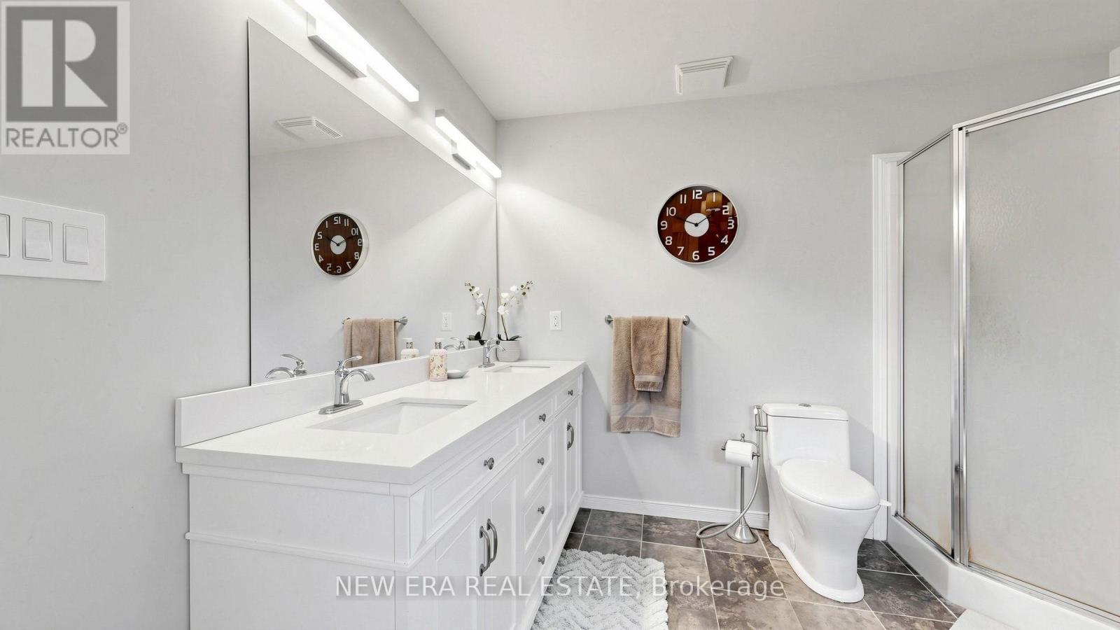 30 Harrogate Court, Barrie (Georgian Drive), Ontario  L4M 0B9 - Photo 21 - S13761638