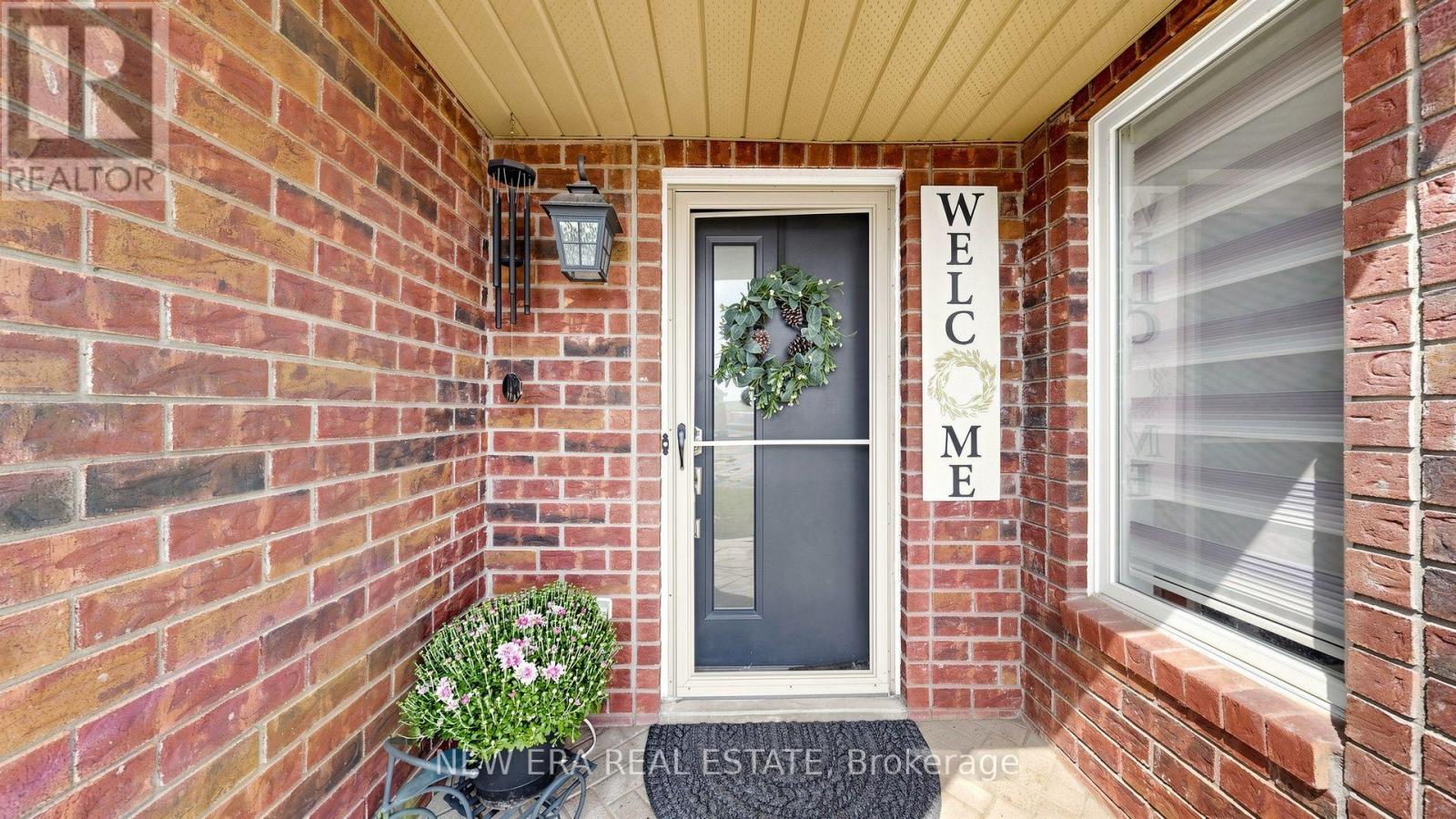 30 Harrogate Court, Barrie (Georgian Drive), Ontario  L4M 0B9 - Photo 3 - S13761638