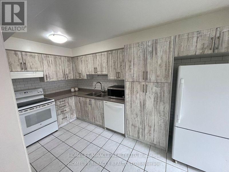 6 - 10 Cherrytree Drive, Brampton, Ontario  L6Y 5E9 - Photo 11 - W13761348
