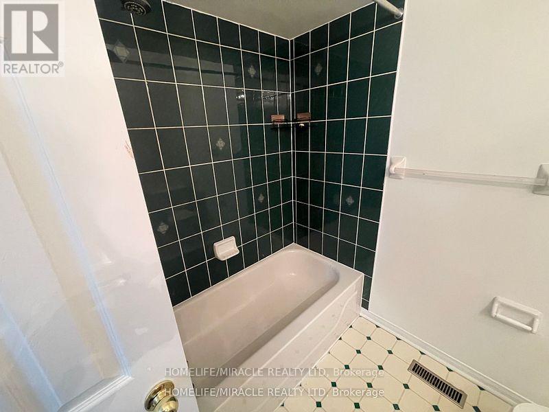 6 - 10 Cherrytree Drive, Brampton, Ontario  L6Y 5E9 - Photo 21 - W13761348