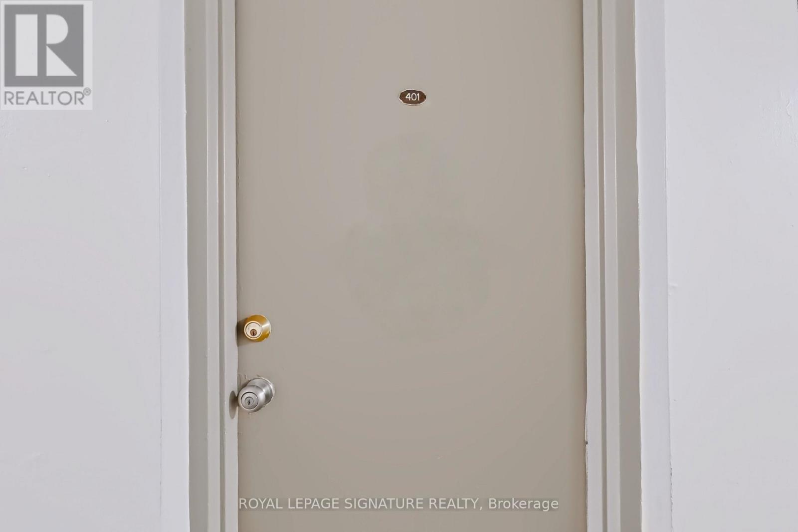 401 - 2485 Woking Crescent, Mississauga, Ontario  L5K 1Z6 - Photo 2 - W13761382