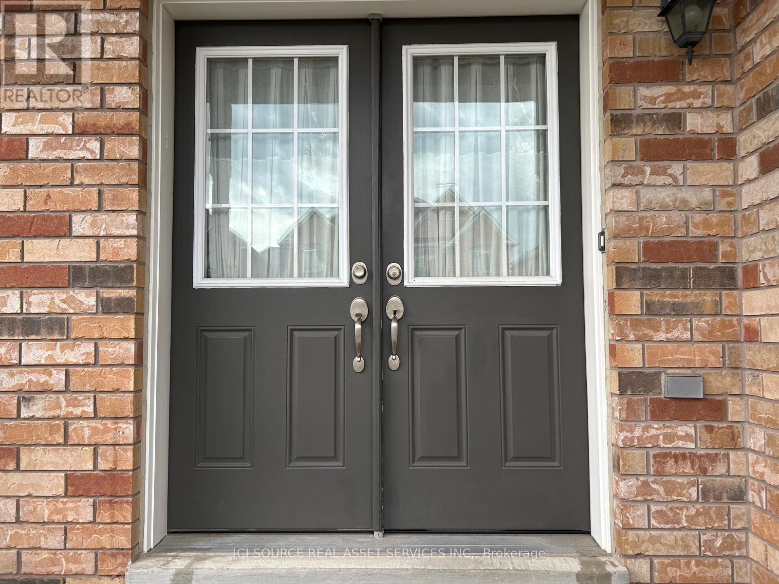 Upper - 11 Pomell Trail, Brampton, Ontario  L6P 3J5 - Photo 10 - W13761398