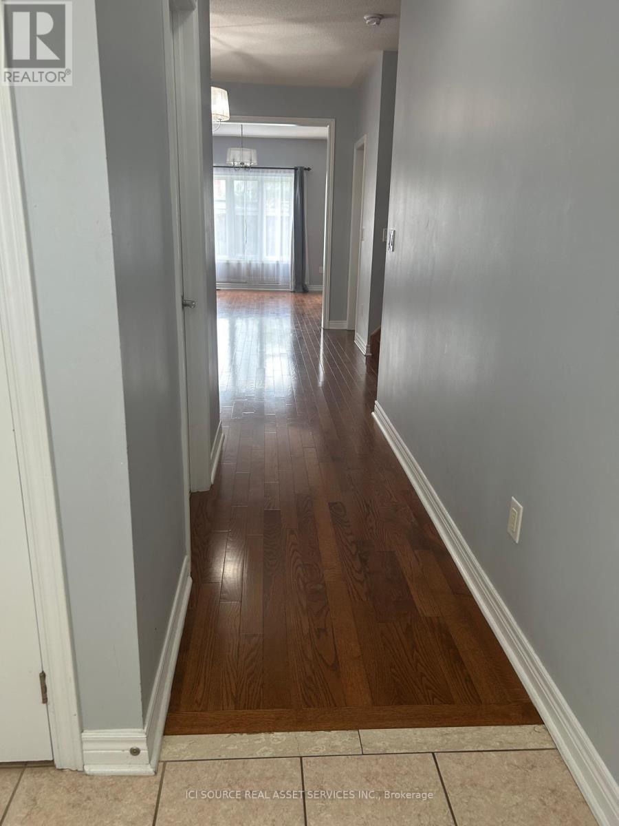 Upper - 11 Pomell Trail, Brampton, Ontario  L6P 3J5 - Photo 12 - W13761398