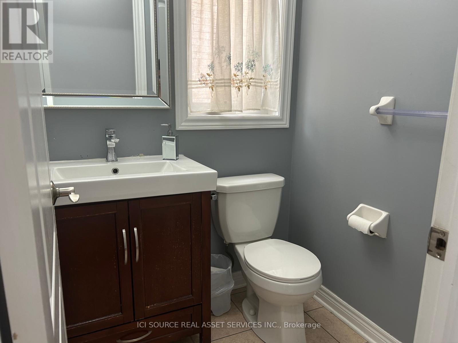 Upper - 11 Pomell Trail, Brampton, Ontario  L6P 3J5 - Photo 14 - W13761398