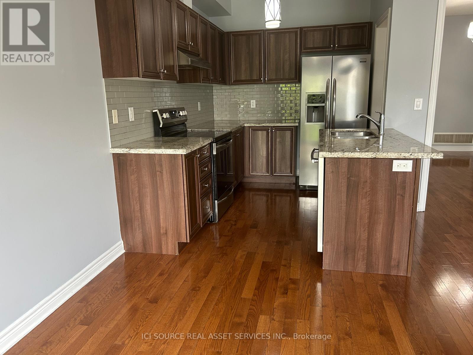 Upper - 11 Pomell Trail, Brampton, Ontario  L6P 3J5 - Photo 17 - W13761398