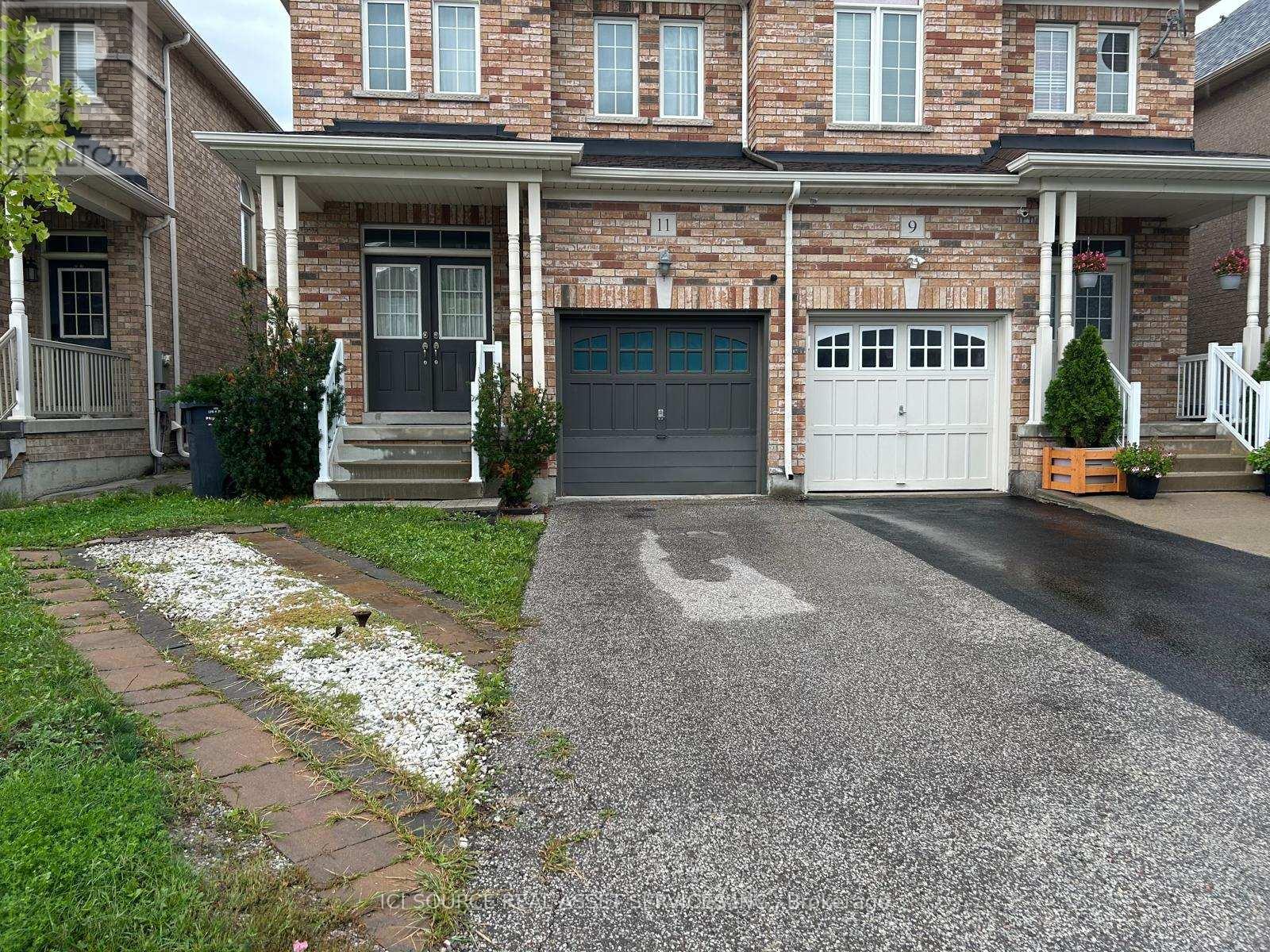 Upper - 11 Pomell Trail, Brampton, Ontario  L6P 3J5 - Photo 2 - W13761398