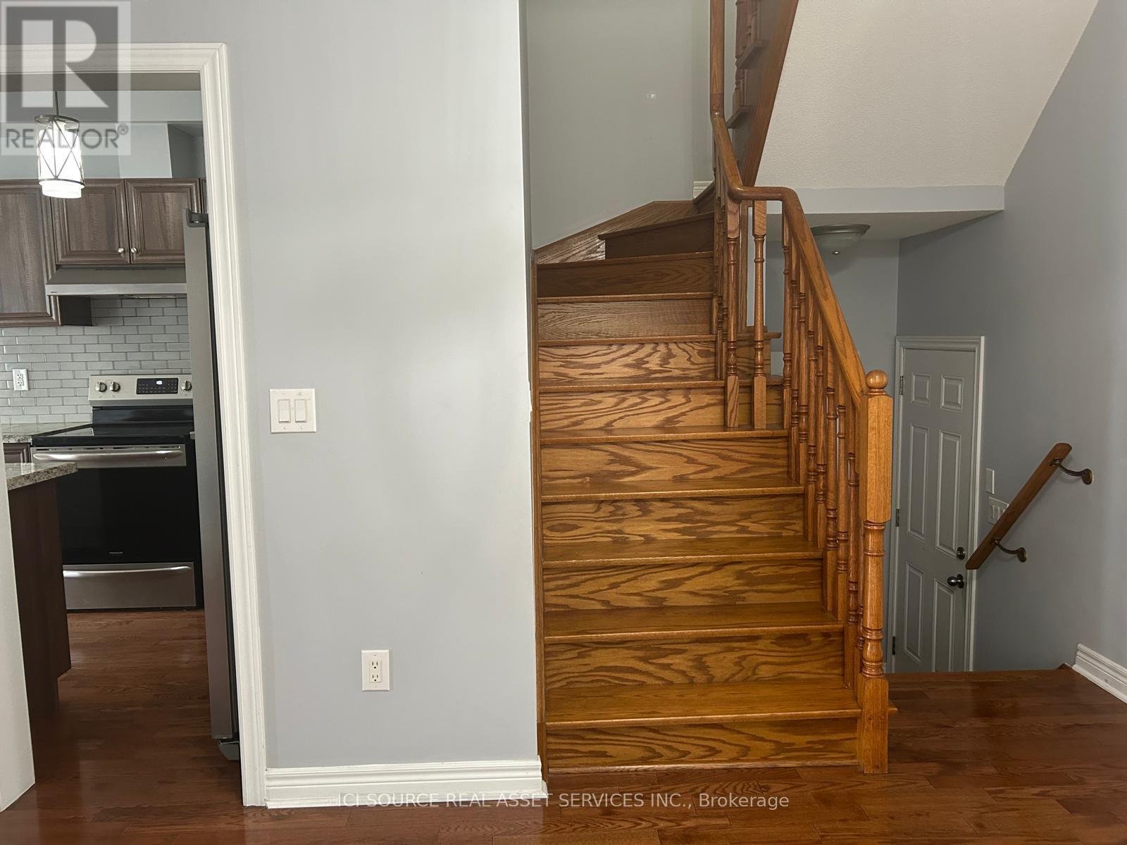 Upper - 11 Pomell Trail, Brampton, Ontario  L6P 3J5 - Photo 21 - W13761398