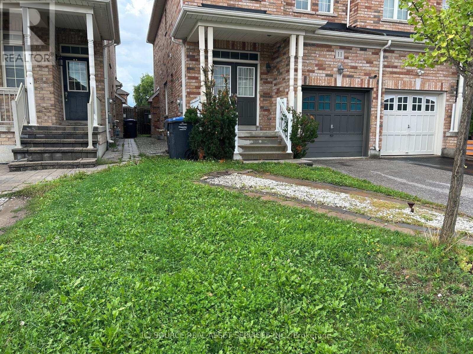 Upper - 11 Pomell Trail, Brampton, Ontario  L6P 3J5 - Photo 7 - W13761398