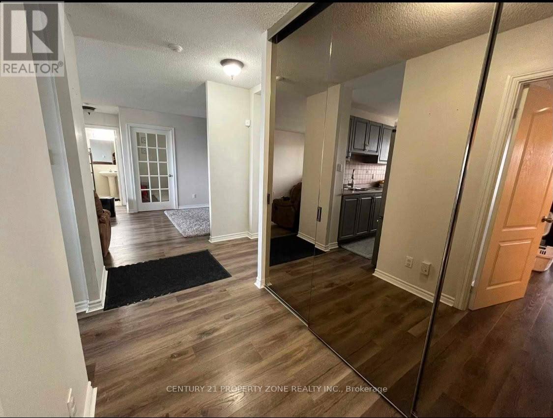 803 - 10 Dayspring Circle, Brampton, Ontario  L6P 1B9 - Photo 7 - W13761414