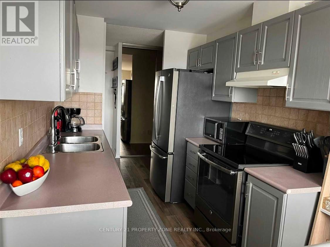 803 - 10 Dayspring Circle, Brampton, Ontario  L6P 1B9 - Photo 8 - W13761414