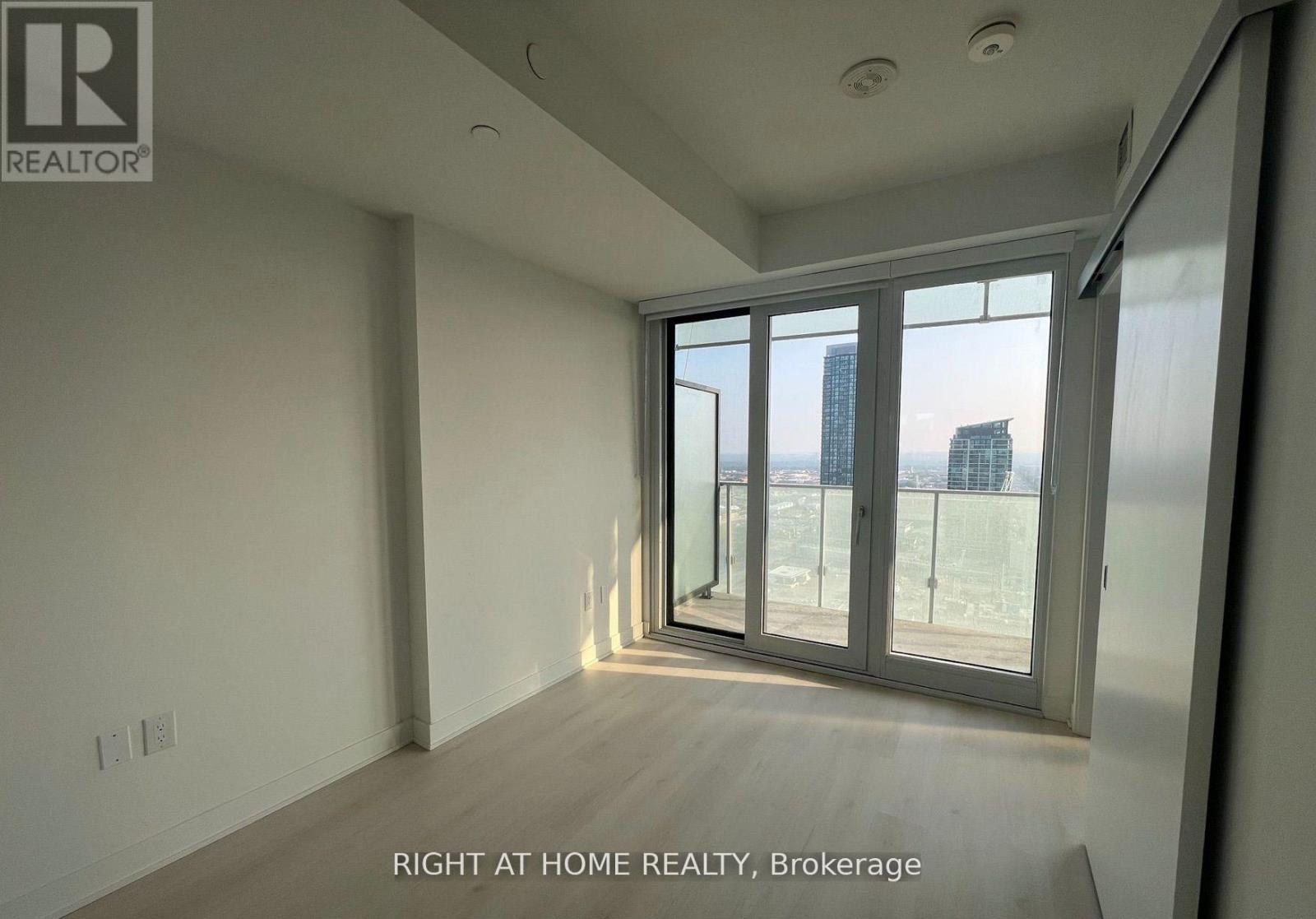 2507 - 3900 Confederation Parkway, Mississauga, Ontario  L5B 0M3 - Photo 11 - W13761502