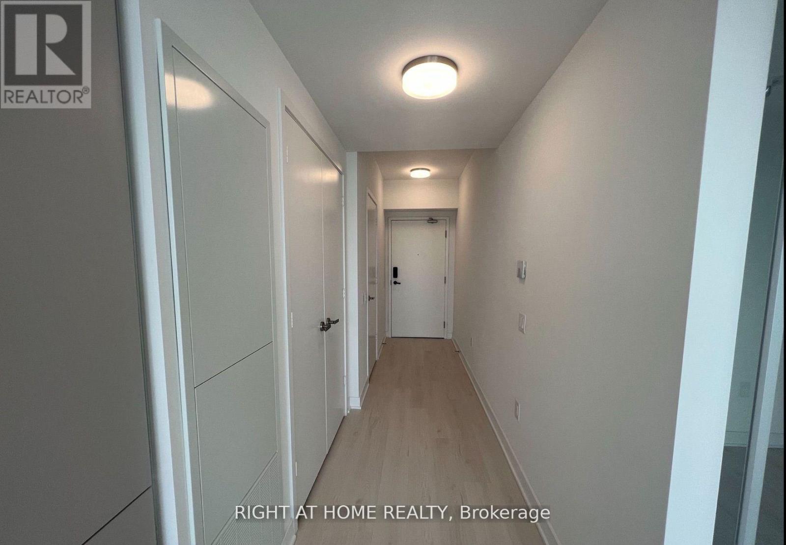 2507 - 3900 Confederation Parkway, Mississauga, Ontario  L5B 0M3 - Photo 18 - W13761502
