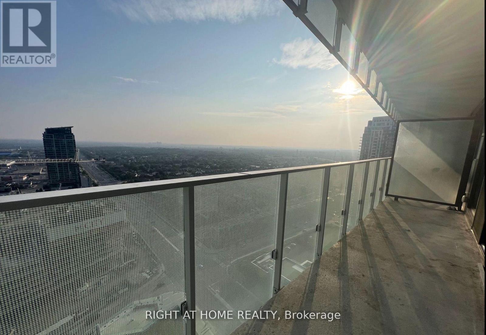 2507 - 3900 Confederation Parkway, Mississauga, Ontario  L5B 0M3 - Photo 19 - W13761502