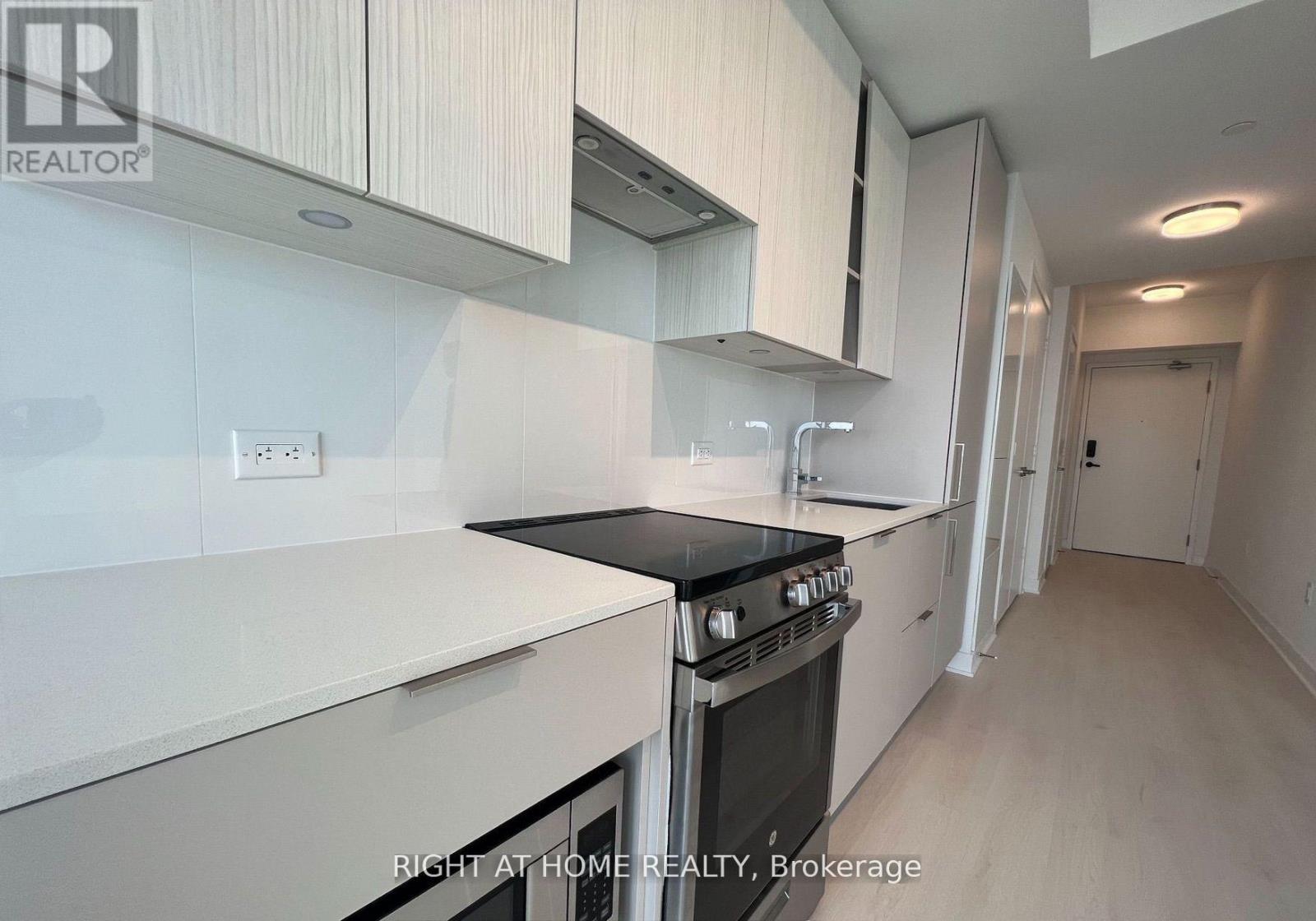 2507 - 3900 Confederation Parkway, Mississauga, Ontario  L5B 0M3 - Photo 7 - W13761502
