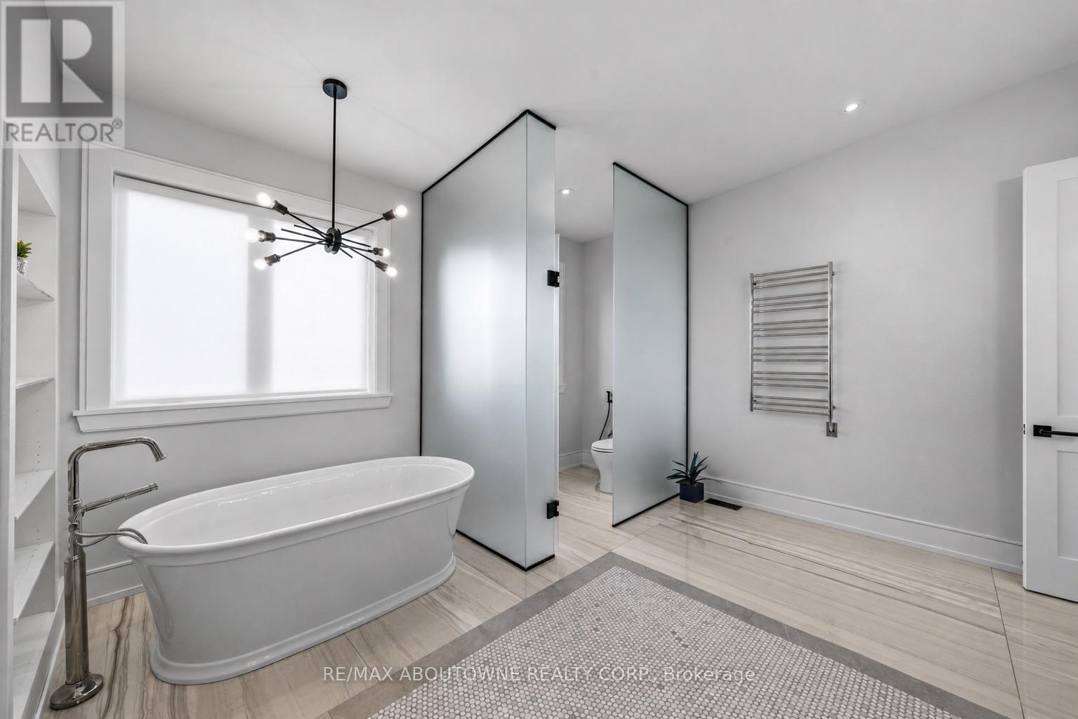 489 Lakeshore Road W, Oakville, Ontario  L6K 1G4 - Photo 19 - W13761512