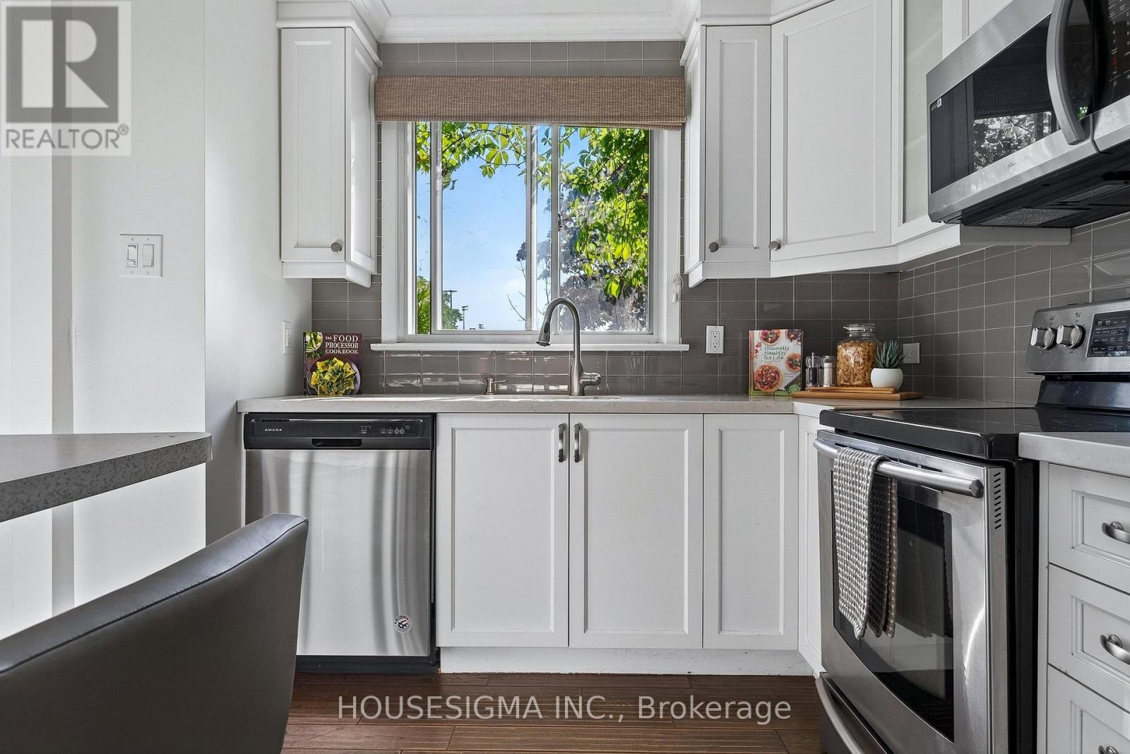 90 - 15 Centennial Park Road S, Toronto, Ontario M9C 4W8 - Photo 6 - W13761514