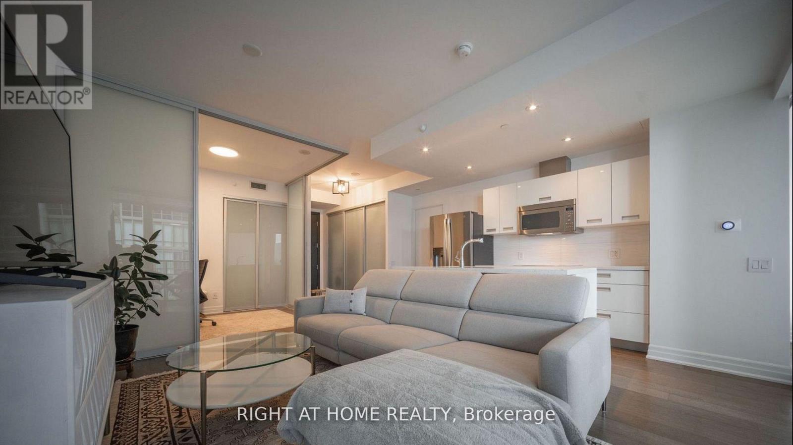 1010 - 88 Park Lawn Rd Road, Toronto, Ontario M8Y 0B5 - Photo 12 - W13761516