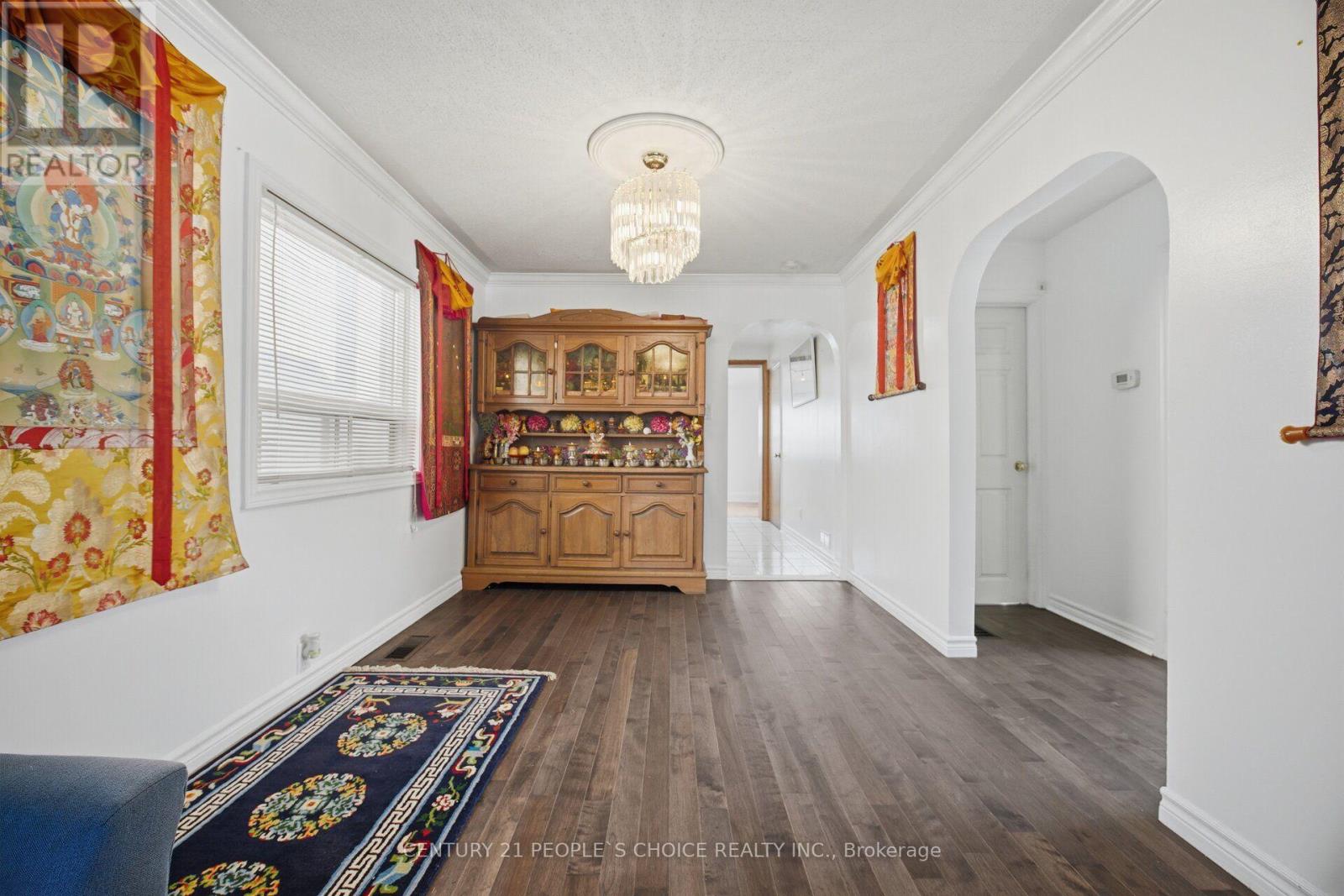 161 Northland Avenue, Toronto, Ontario  M6N 2E4 - Photo 15 - W13761556