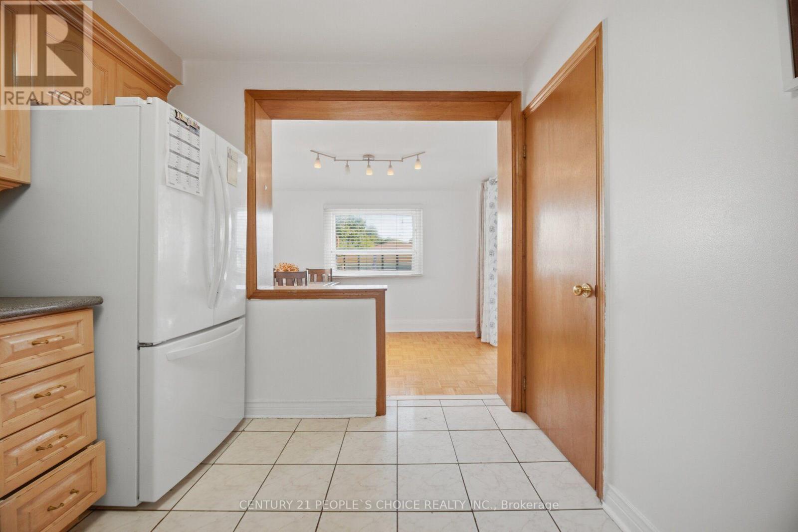 161 Northland Avenue, Toronto, Ontario  M6N 2E4 - Photo 19 - W13761556