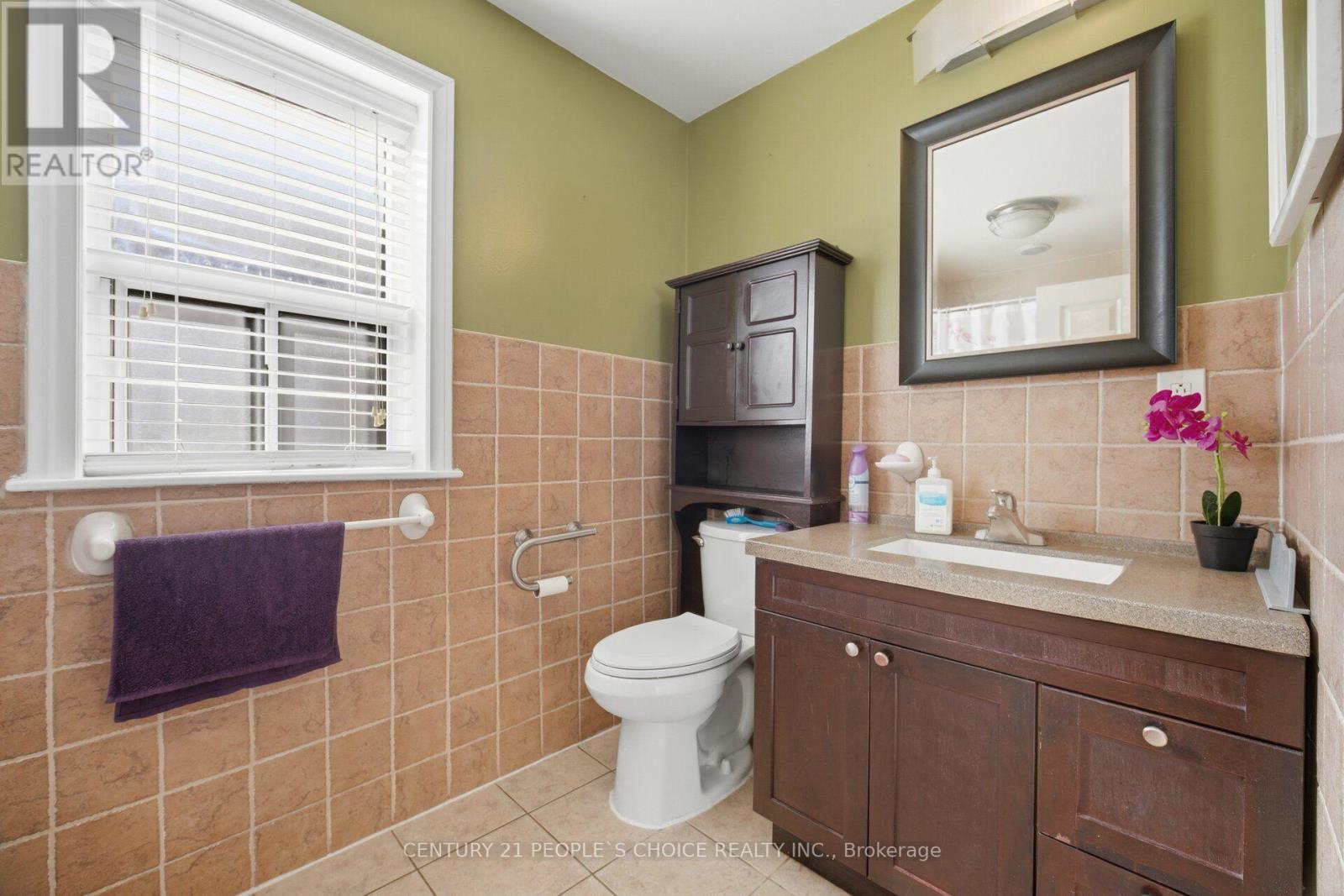 161 Northland Avenue, Toronto, Ontario  M6N 2E4 - Photo 25 - W13761556