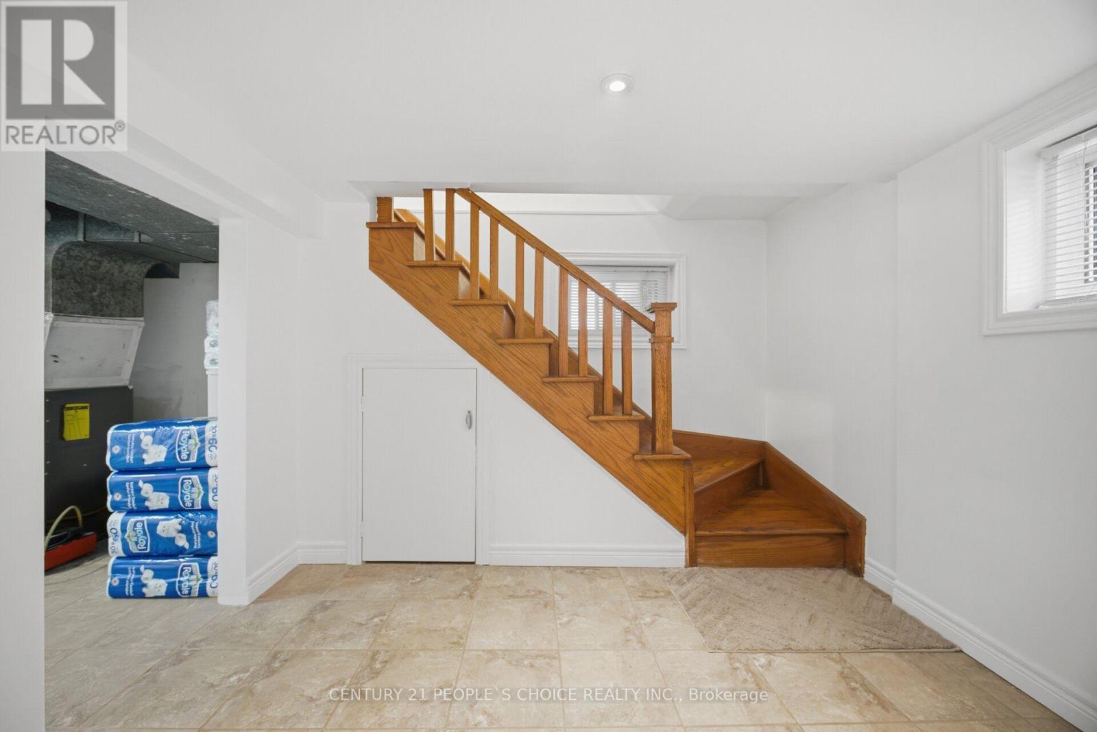 161 Northland Avenue, Toronto, Ontario  M6N 2E4 - Photo 28 - W13761556