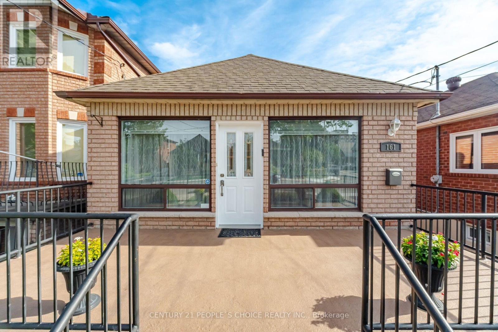 161 Northland Avenue, Toronto, Ontario  M6N 2E4 - Photo 7 - W13761556