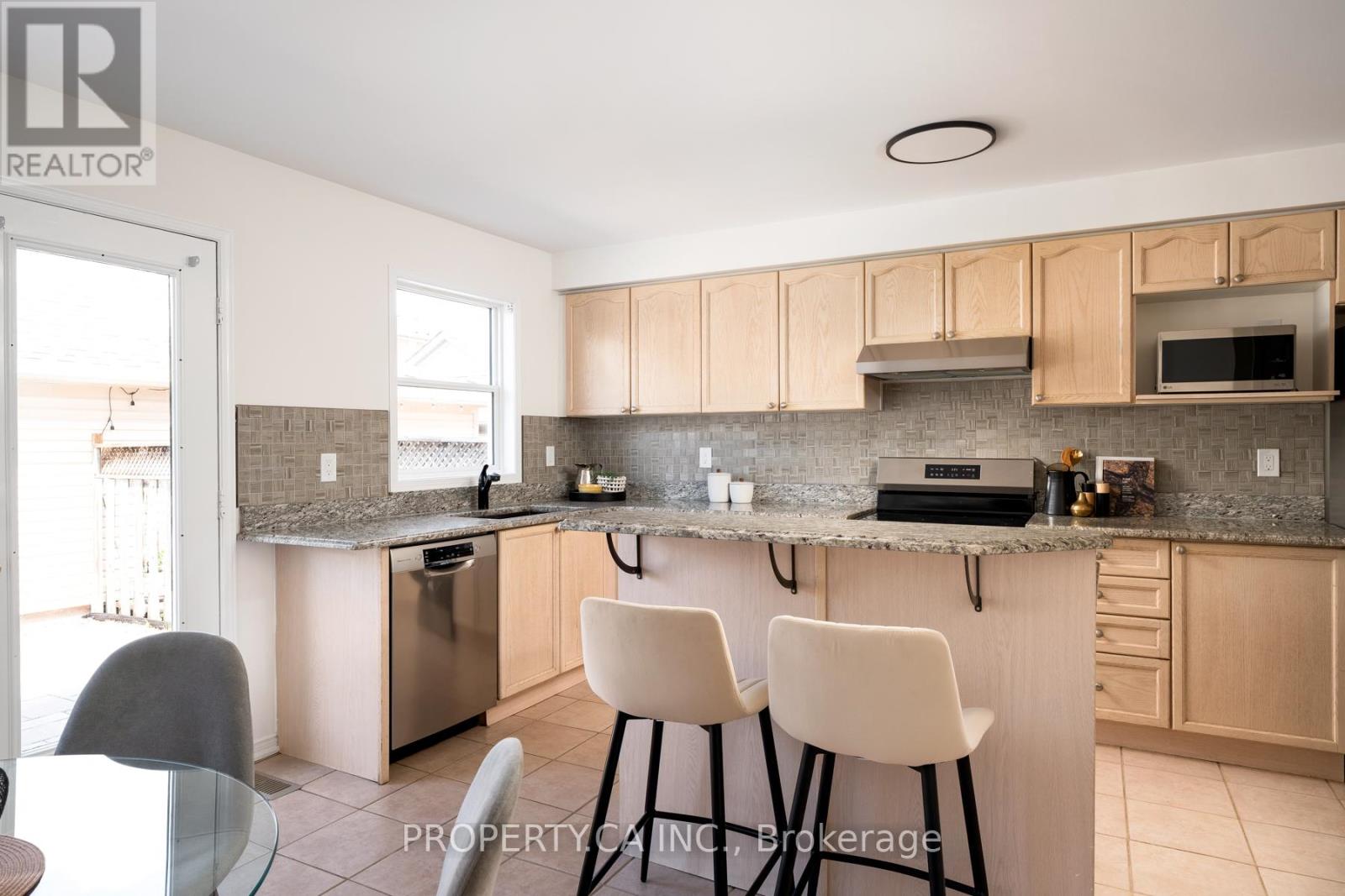 173 Littlewood Drive, Oakville, Ontario  L6H 6T9 - Photo 9 - W13761574