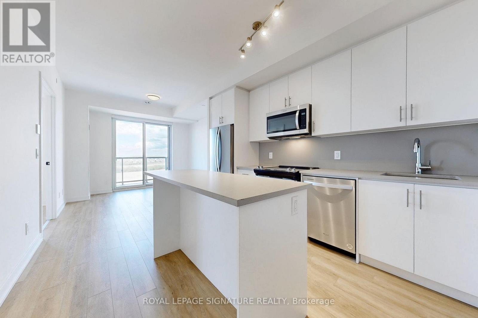 613 - 335 WHEAT BOOM DRIVE, Oakville, Ontario