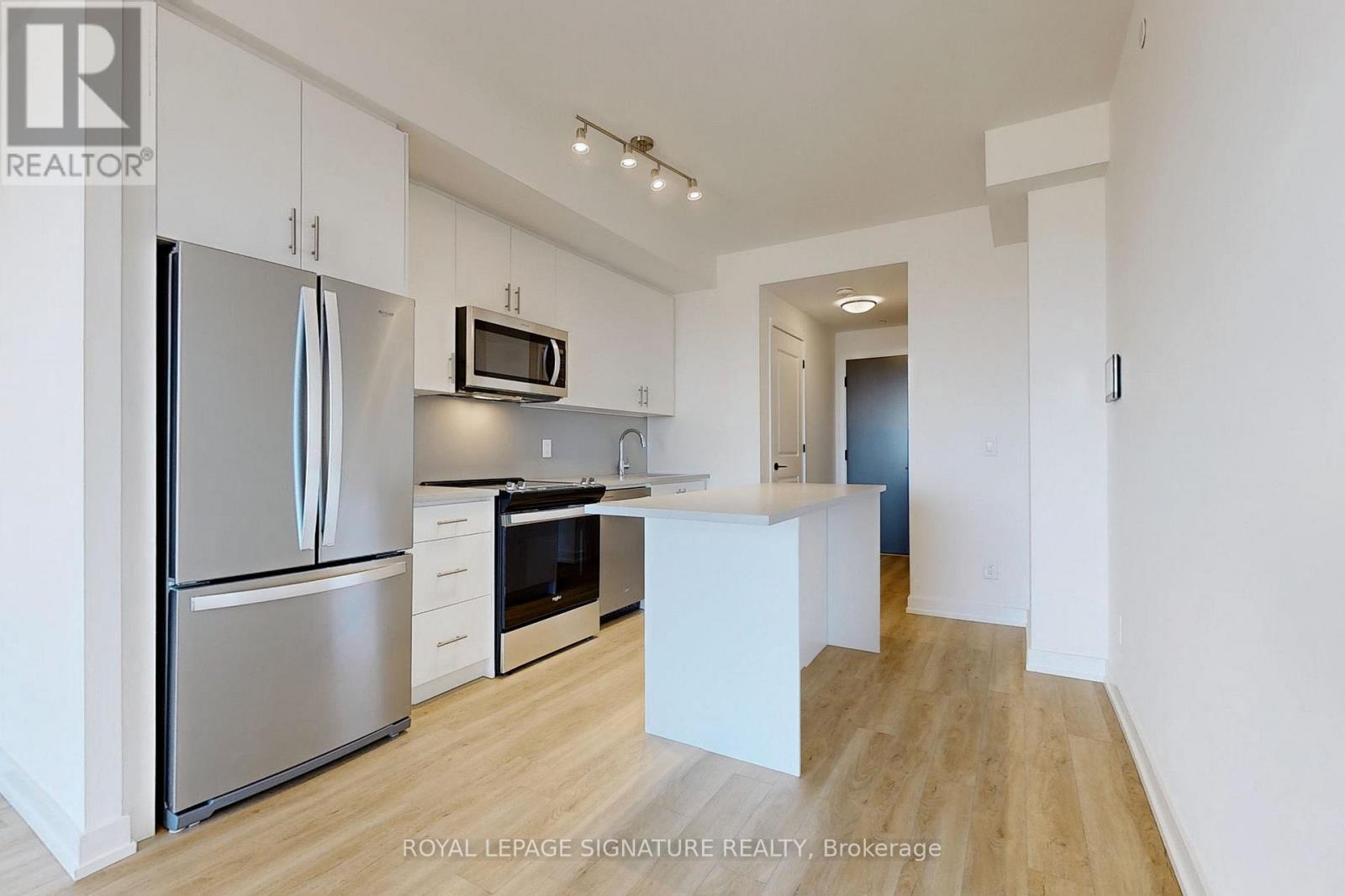 613 - 335 Wheat Boom Drive, Oakville, Ontario  L6H 7Y1 - Photo 3 - W13761608