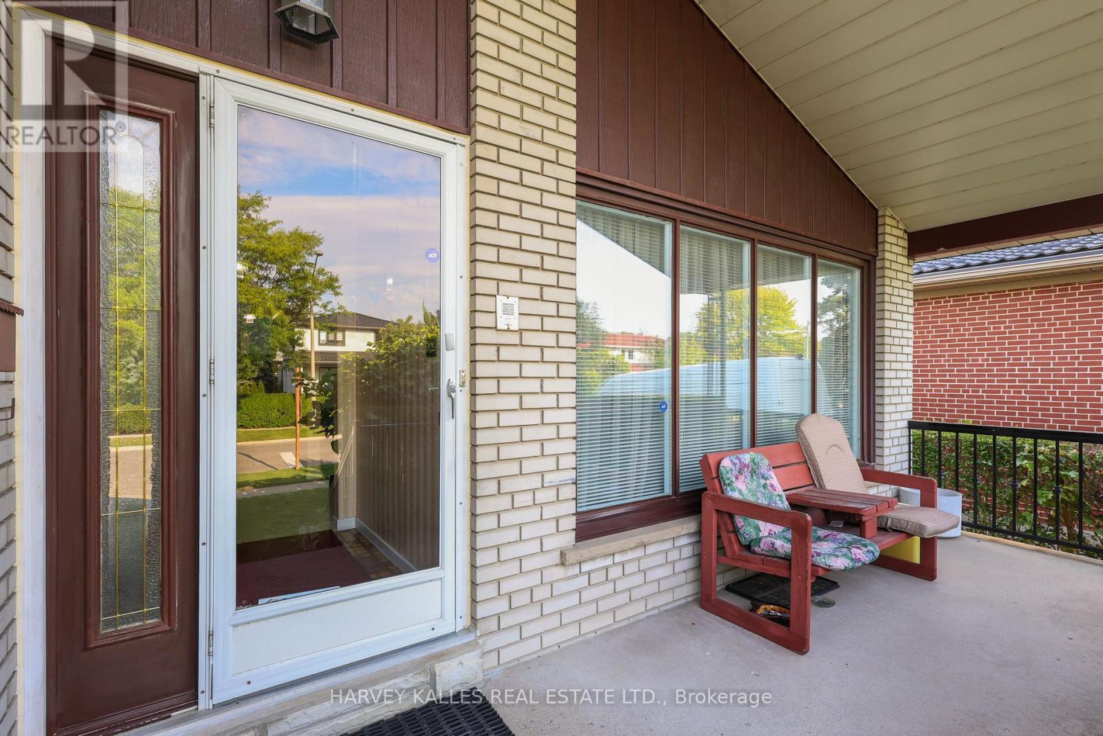 3594 Autumn Harvest Drive, Mississauga, Ontario  L4Y 3S1 - Photo 6 - W13761620