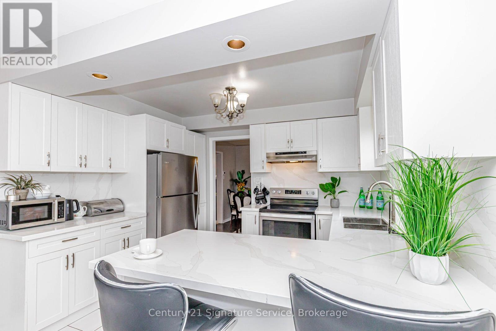 22 Merganser Crescent, Brampton, Ontario  L6W 4E8 - Photo 18 - W13761668