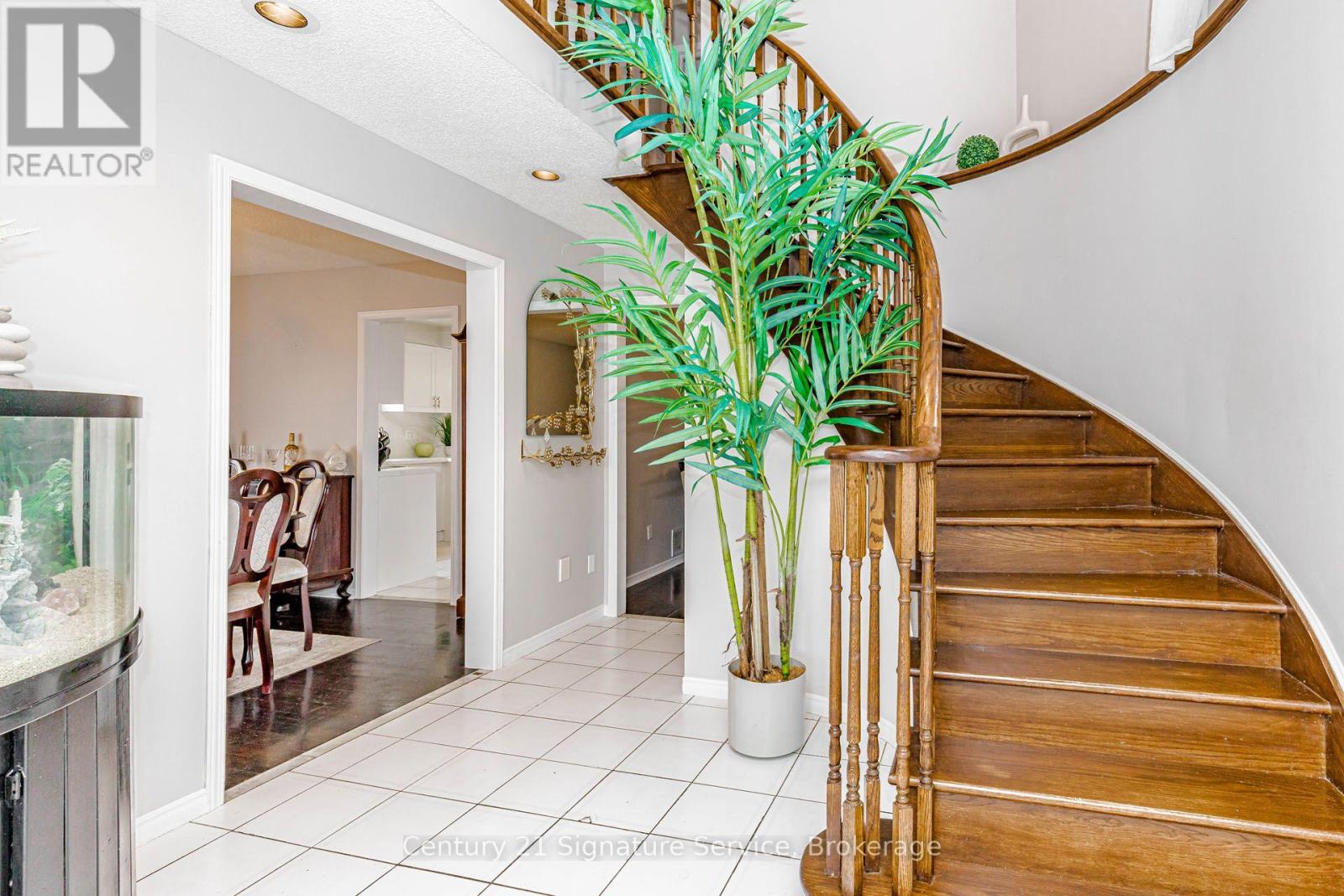 22 Merganser Crescent, Brampton, Ontario  L6W 4E8 - Photo 8 - W13761668