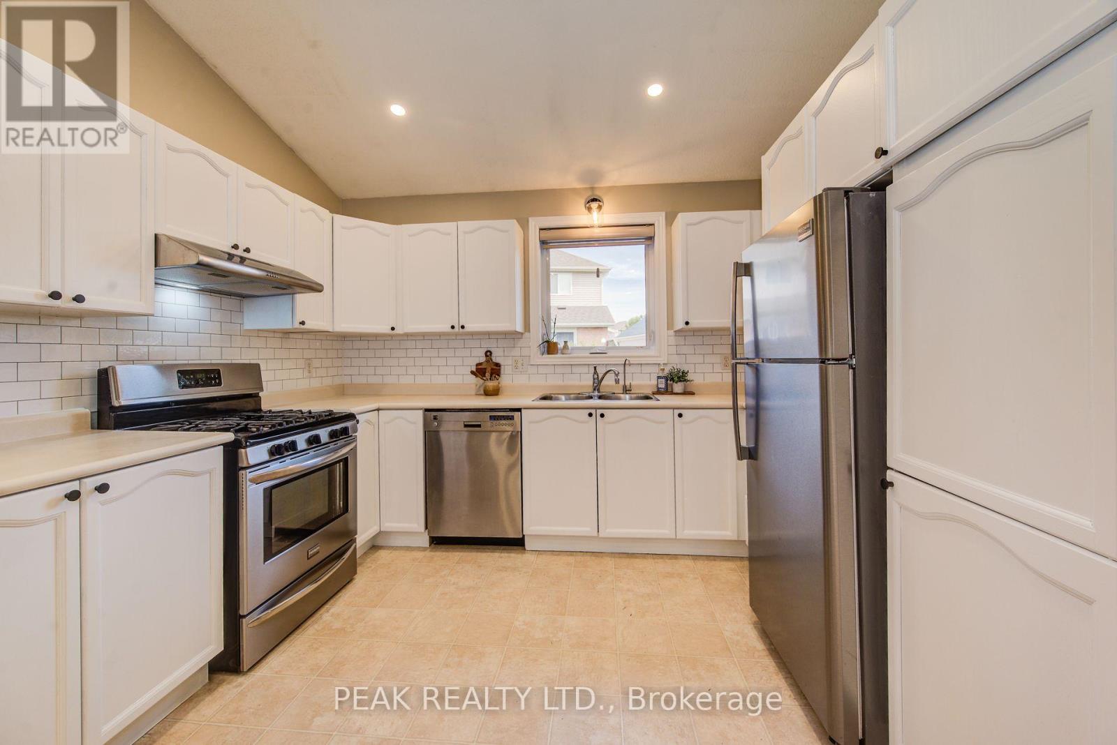 245 Schneller Drive, Wilmot, Ontario  N3A 2K9 - Photo 11 - X13761484