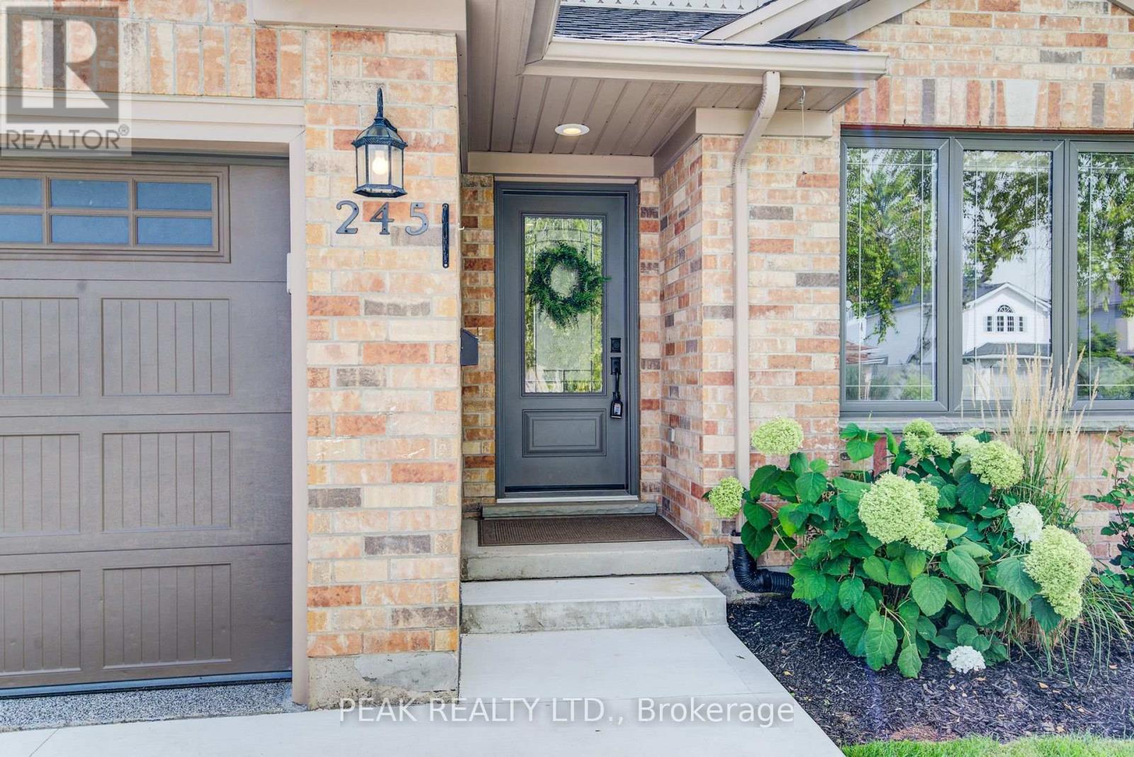 245 Schneller Drive, Wilmot, Ontario  N3A 2K9 - Photo 4 - X13761484