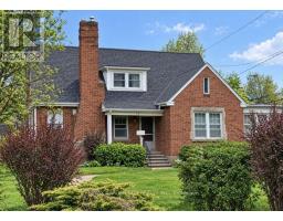 77 MAIN STREET E, Grimsby, Ontario