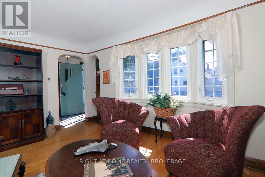31 Stuart Avenue, St. Catharines, Ontario  L2R 1M8 - Photo 15 - X13752872