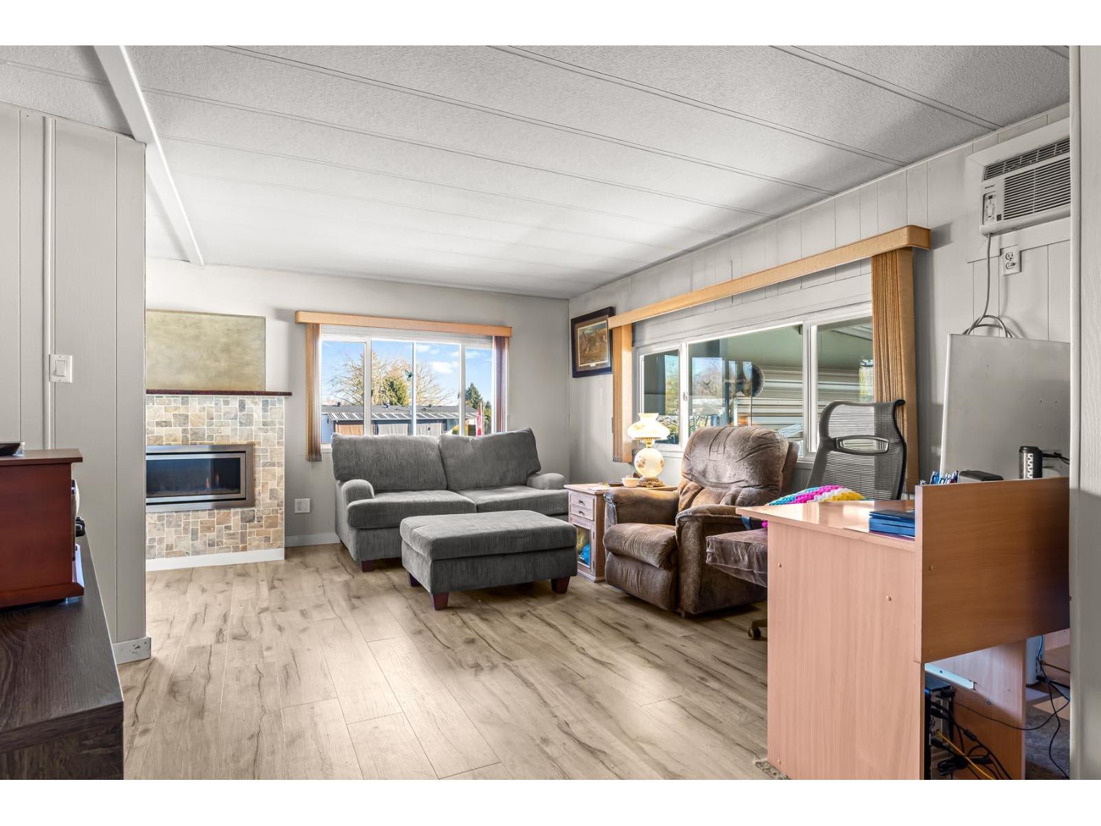 15869 Yorkshire Place, Surrey, British Columbia  V4A 5K7 - Photo 9 - R3162861