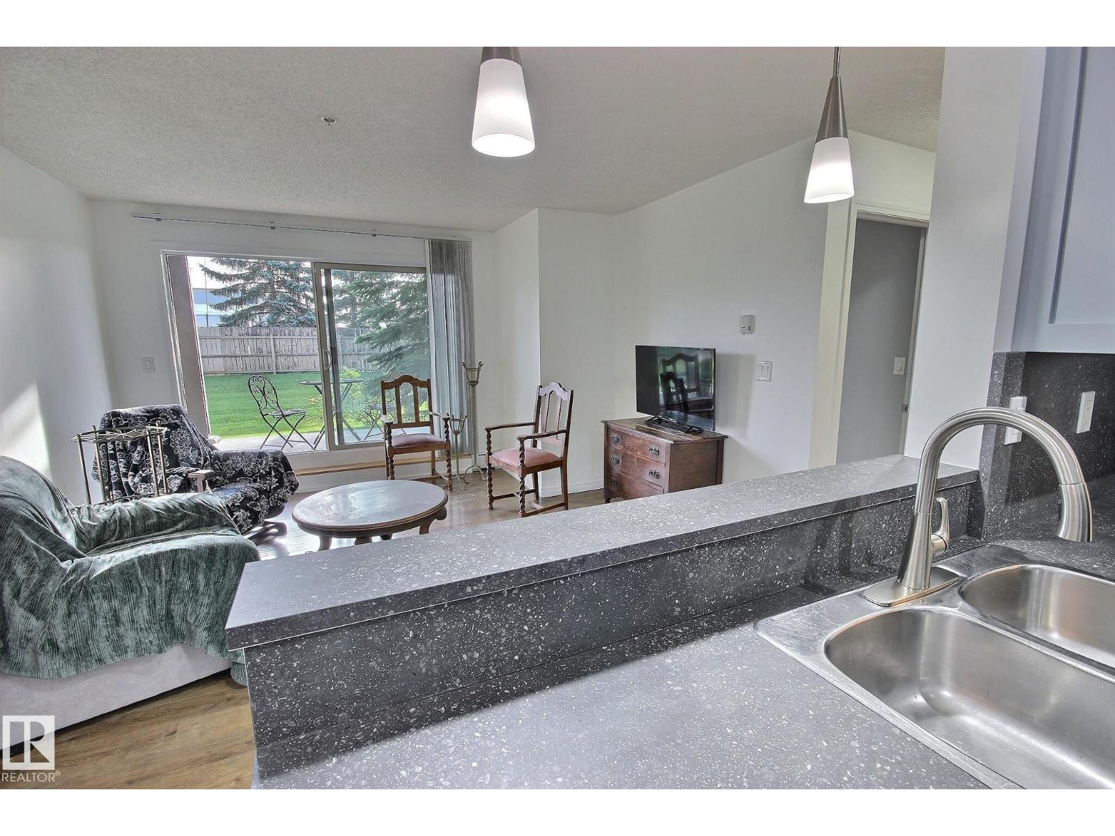 #105 13907 136 St NW, Edmonton, Alberta  T6V 1Y5 - Photo 11 - E4507731