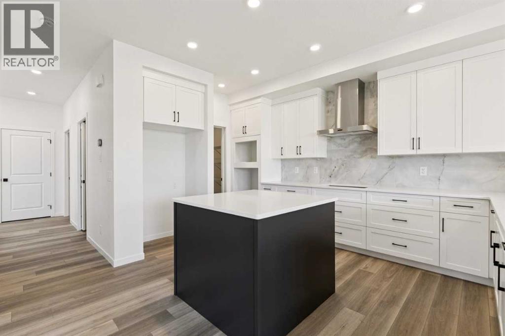 118 Creekstone Place SW, Calgary, Alberta  T2X 5M8 - Photo 5 - A2338632