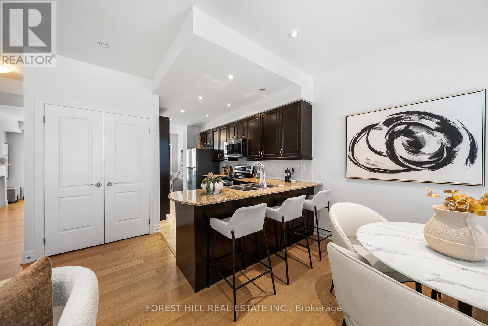 25 Beverley Glen Boulevard, Vaughan, Ontario  L3T 2V6 - Photo 11 - N13761422