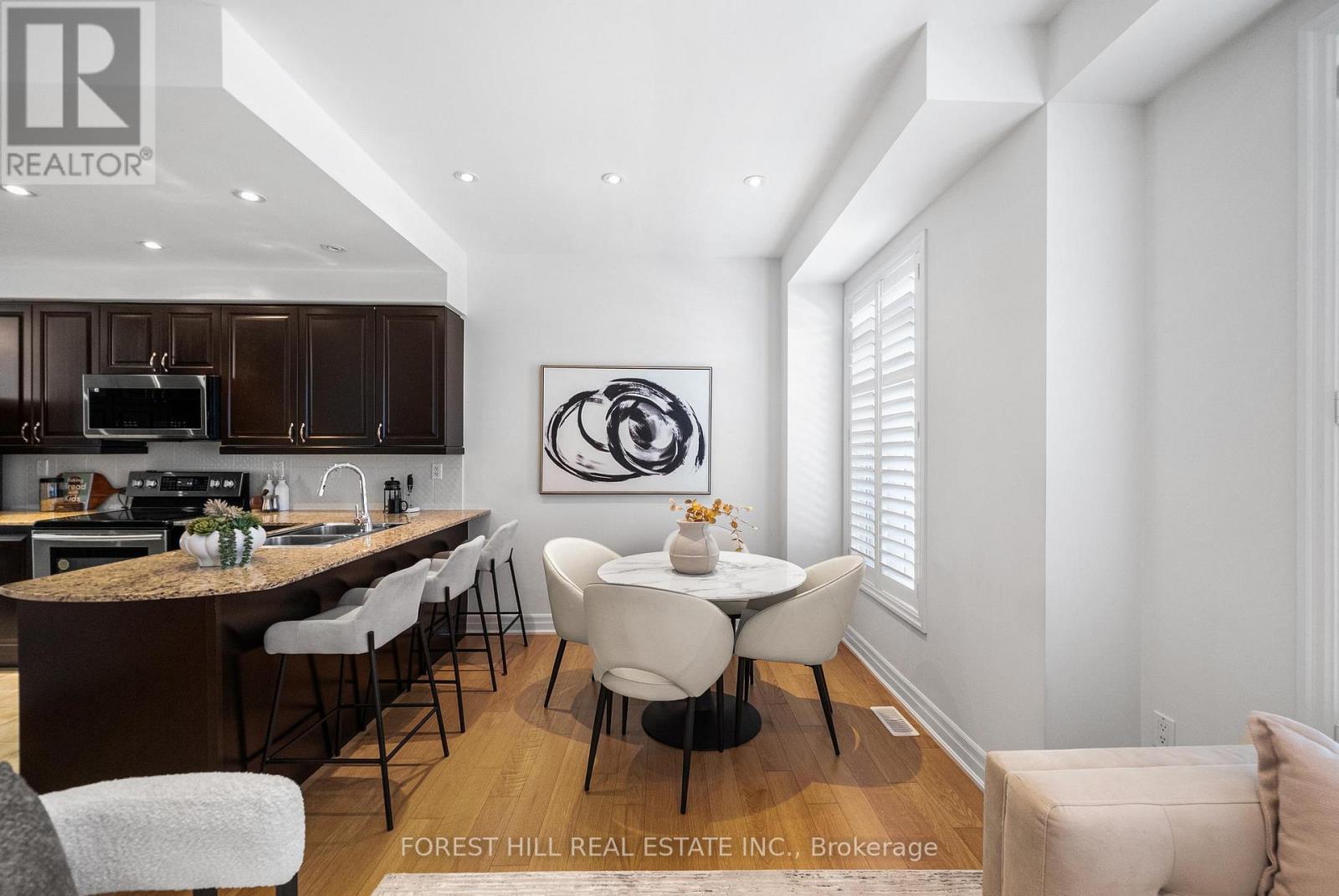 25 Beverley Glen Boulevard, Vaughan, Ontario  L3T 2V6 - Photo 7 - N13761422