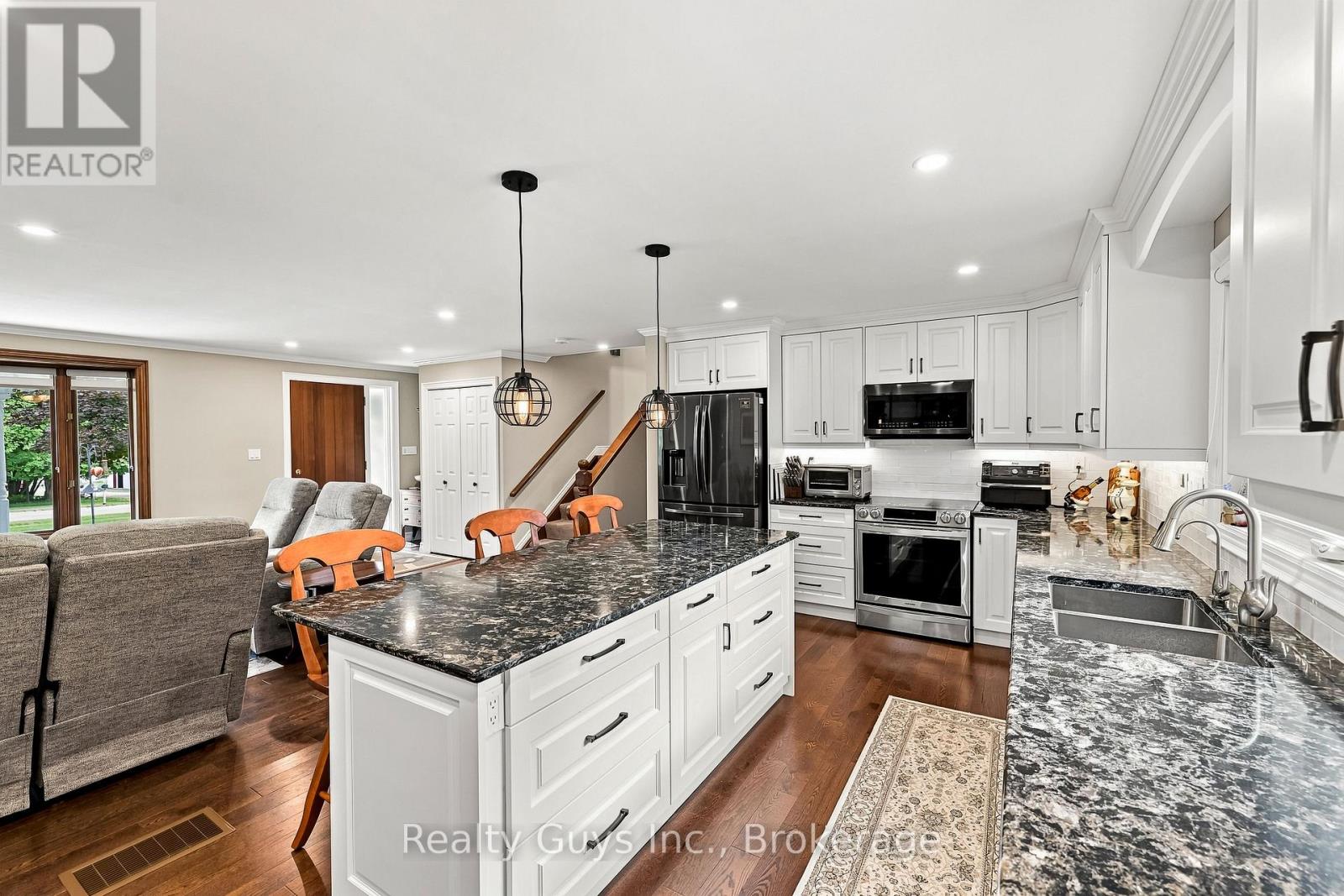498 Ava Crescent, Cavan Monaghan, Ontario  L0A 1G0 - Photo 11 - X13761794